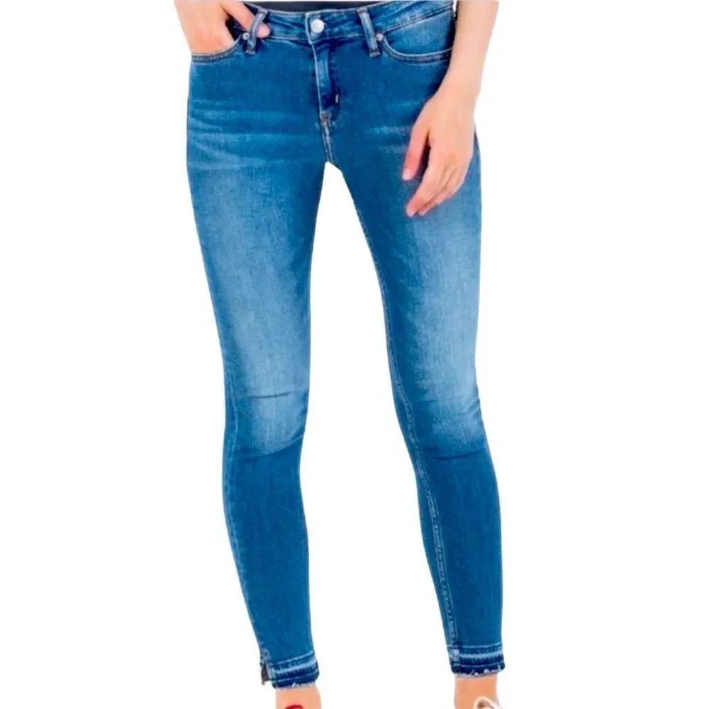 Blue Denim Mid Rise Skinny Jeans Calvin Klein Jeans 30x32 NWT